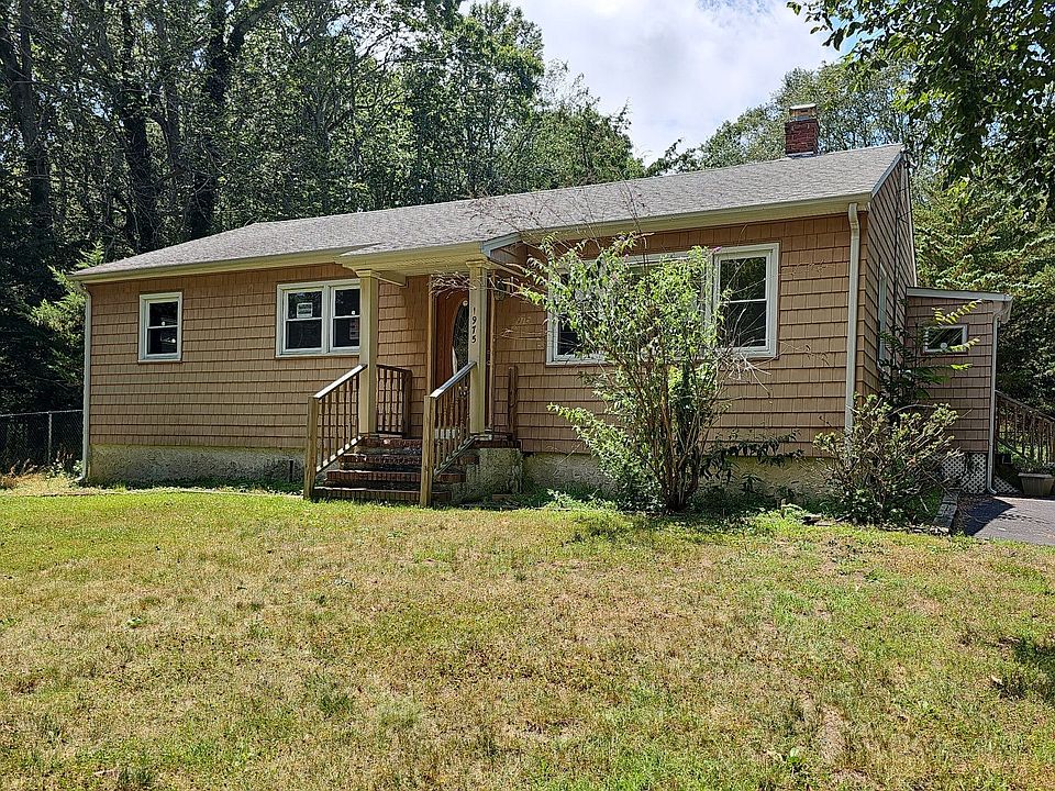 1975 Cox Neck Rd, Mattituck, NY 11952 Zillow