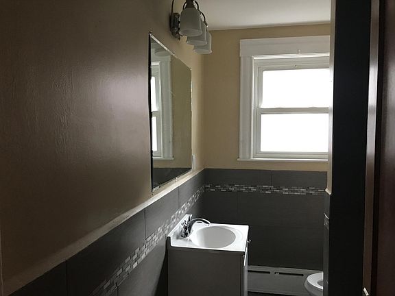 4th image of 183 Marianna St Floor 1