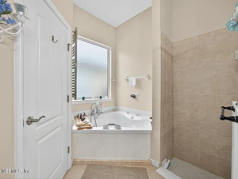 601 Reflection Cove Rd — Photo 29