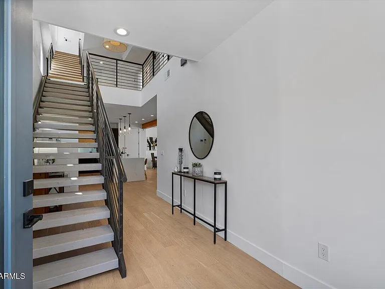 230 W Monterosa St — Photo 3