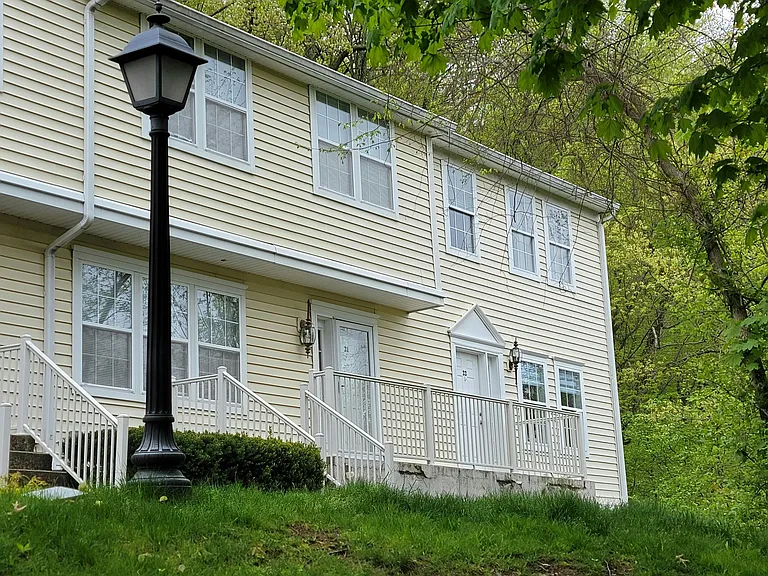 633 Danbury Rd #22 — Photo 4