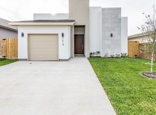 1418 El Caporal Dr, Laredo, TX 78043