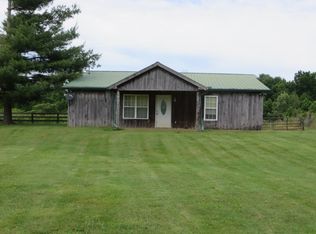 1761 Hayshed Rd, Charlotte, TN 37036