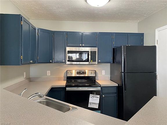 2nd image of 1428 Buckingham Gate Blvd Unit D