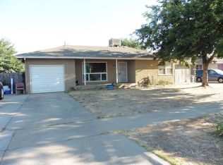 1413 W Saginaw Way, Fresno, CA 93705