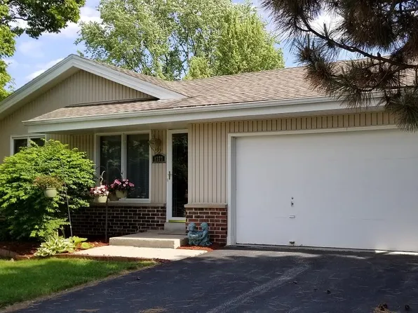 9377 W Terra Ct #9377, Milwaukee, WI 53224