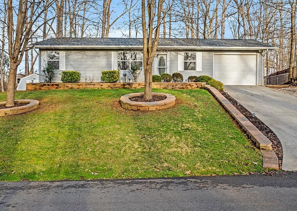 1st image of 610 Caughron Dr
