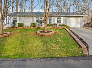 610 Caughron Dr, Sevierville, TN 37876