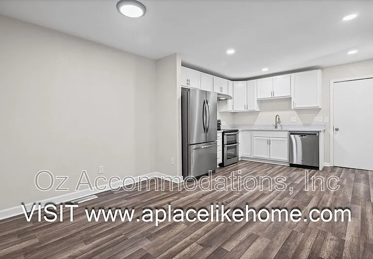 13909 Falkirk Cir — Photo 10