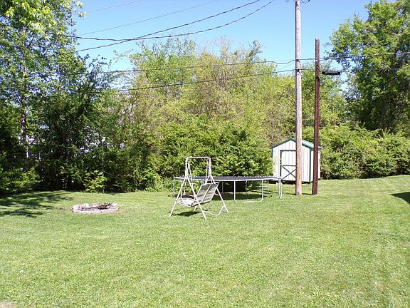 3rd image of 406 Loudon Ave