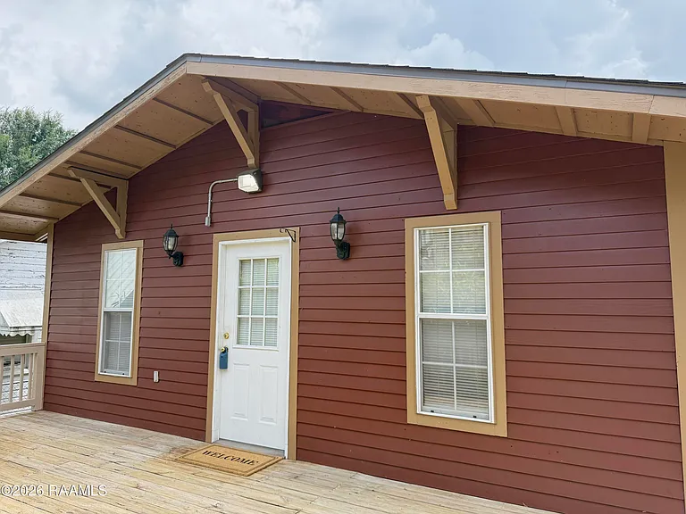 305 General Mouton Ave #B — Photo 2