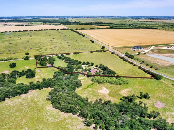 99 Calk Rd, Tioga, TX 76271