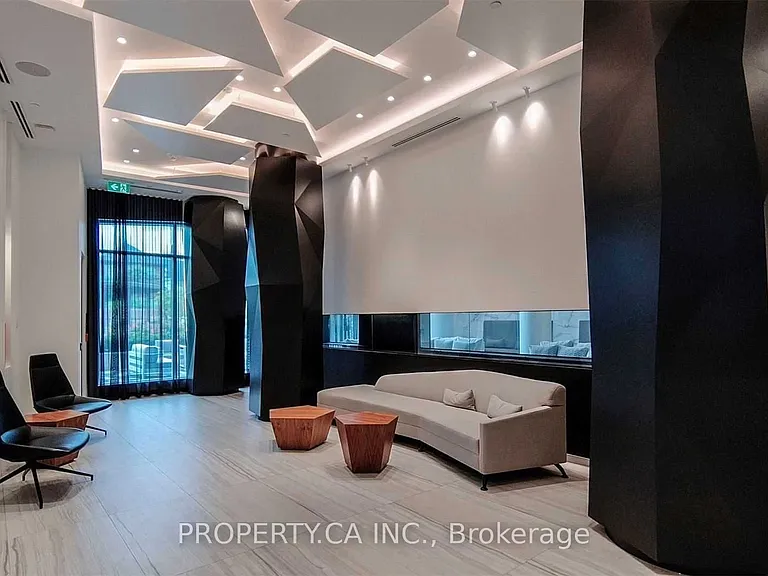 80 Vanauley St #315 — Photo 3