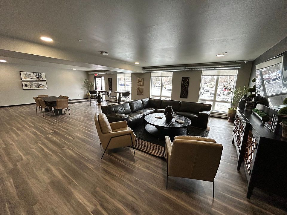 1st image of 801 Kraewood Dr #111