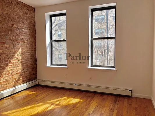 Rented by Parlor Real Estate Corp | media 41