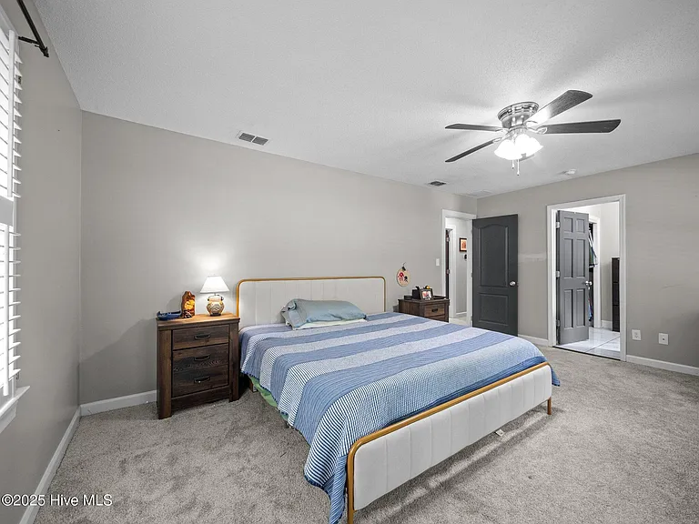 939 Eton Dr — Photo 44
