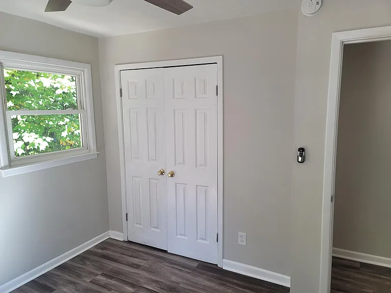 6942 Knollwood Dr — Photo 12