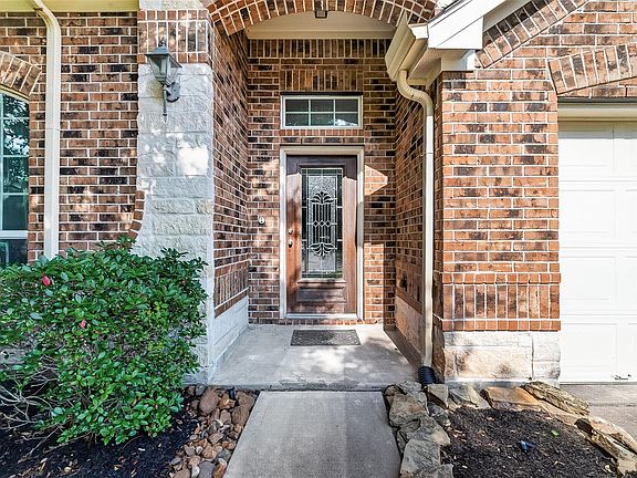 3rd image of 3318 Hardley Meadow Ct