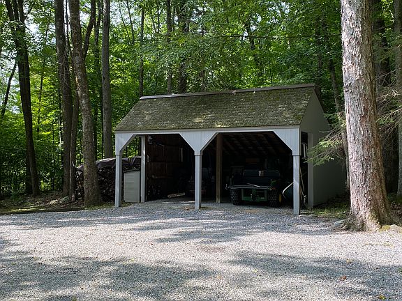 56 Selleck Hill Road