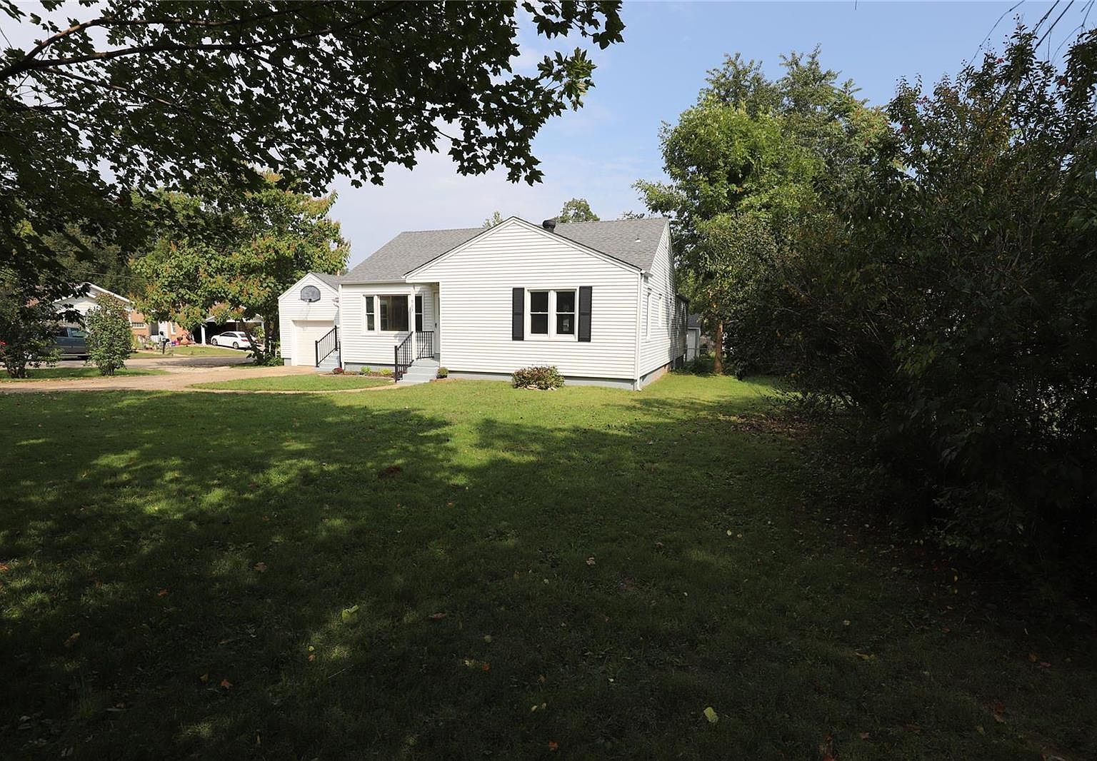 903 Ste Genevieve Ave, Farmington, MO 63640 Zillow