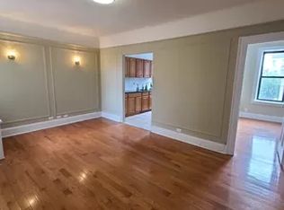 30-86 35th St #3A, Astoria, NY 11103