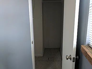 5th image of 1525 Hudson St APT 6
