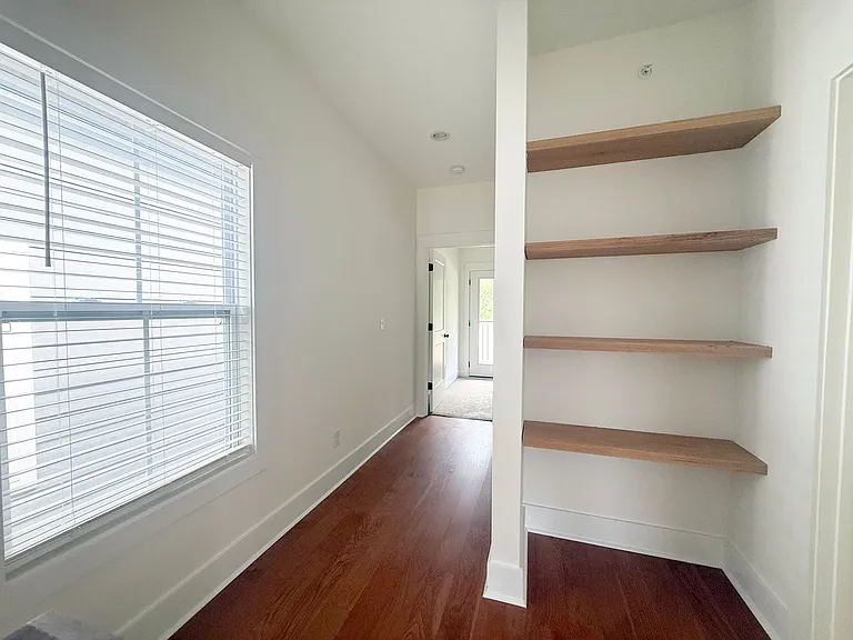 208 Allison Way — Photo 27