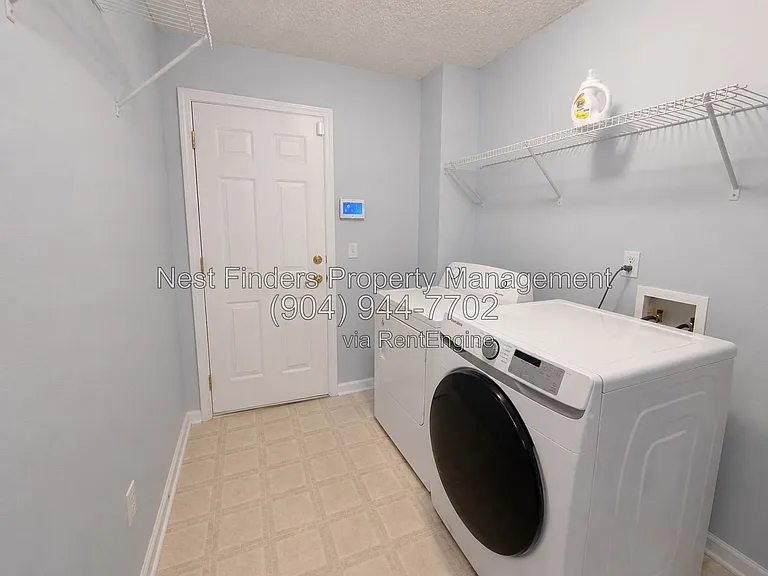 628 Sparrow Branch Cir — Photo 32