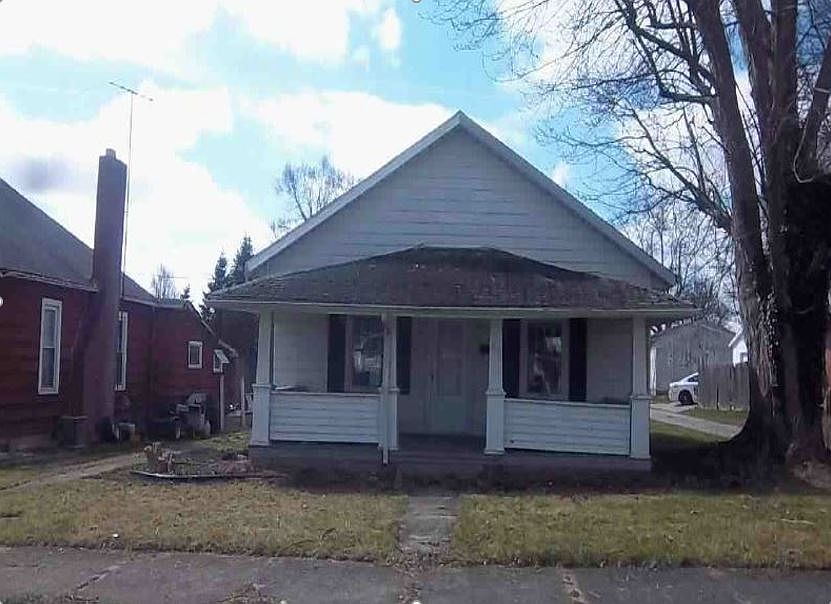 1st image of 713 W Madison St