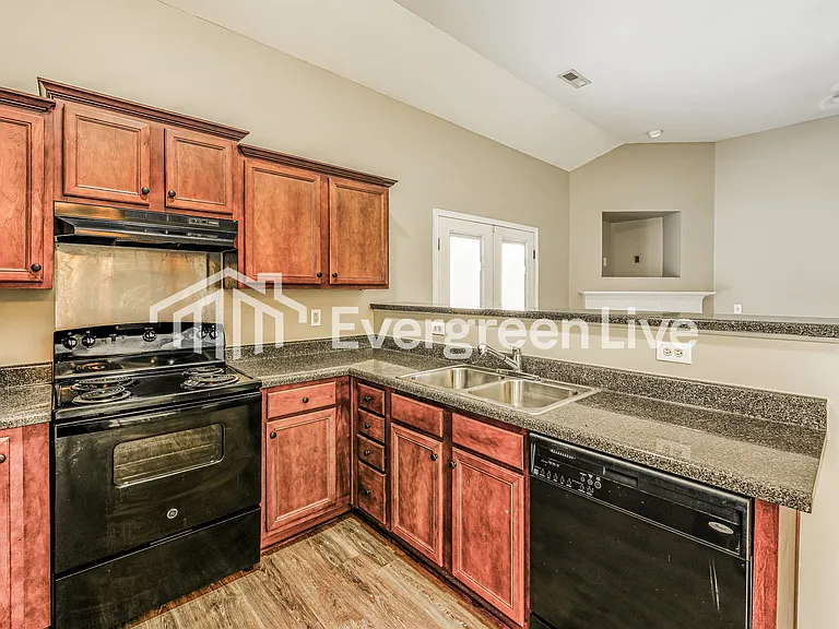 101 Merimeadows Dr — Photo 6