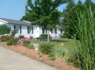 7907 N Coolville Ridge Rd, Athens, OH 45701