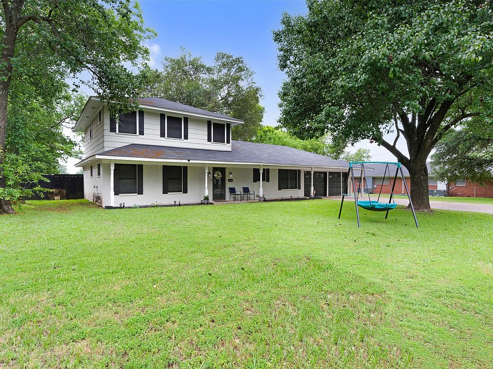 1st image of 242 Parkins St