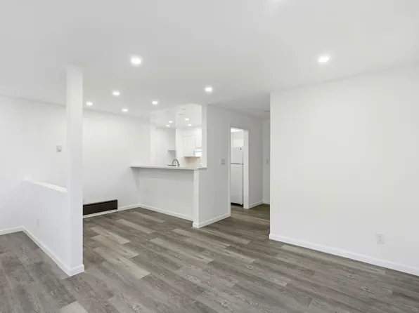 444 Merritt Ave APT 202, Oakland, CA 94610
