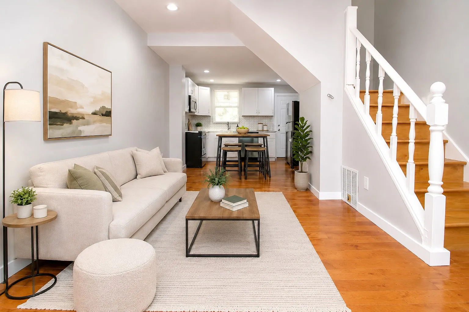 4 bed, 1206 sqft, $1,990 — Photo 1