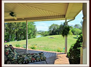 123 Rupert Dr, Dandridge, TN 37725