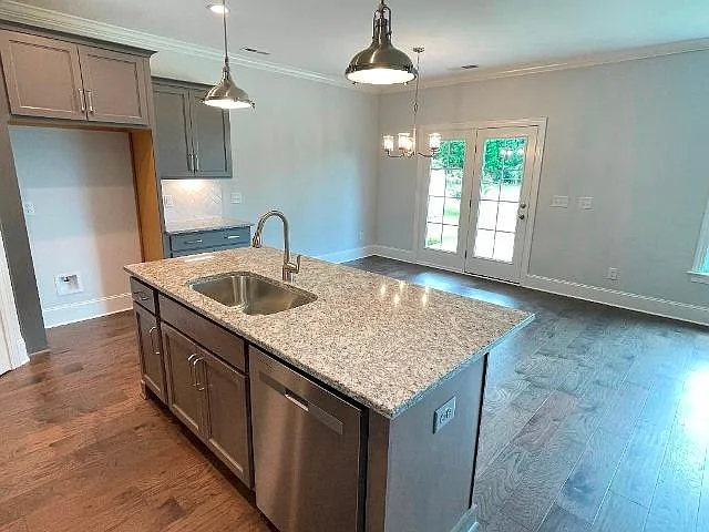 3600 Colony Woods Dr — Photo 18
