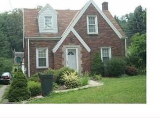 1073 Rostraver Rd, Belle Vernon, PA 15012