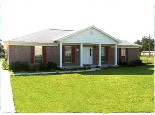 5615 N Airport Rd, Milton, FL 32583