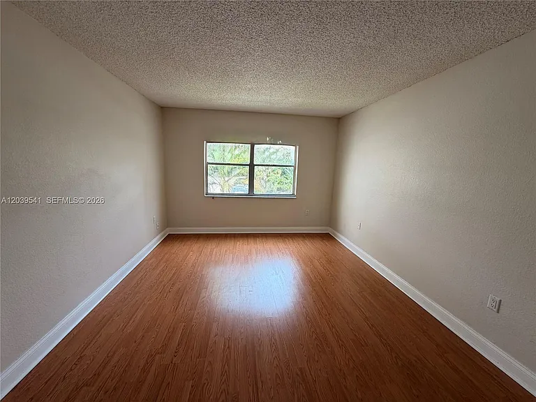 4205 N University Dr #309 — Photo 12