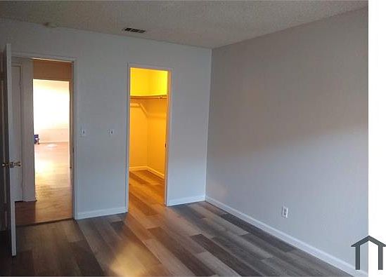 5th image of 836 E Avenue J12 APT 4