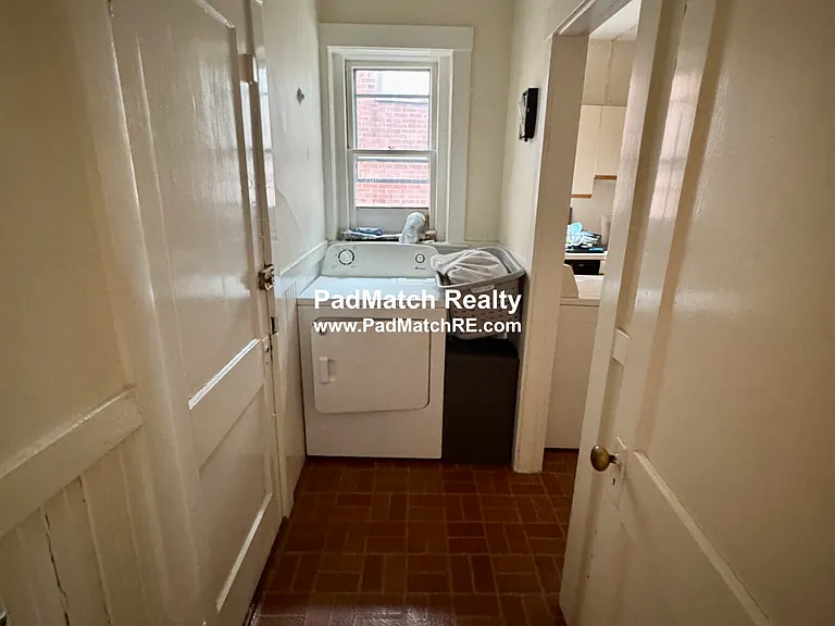 193-195 Strathmore Rd #11 — Photo 15