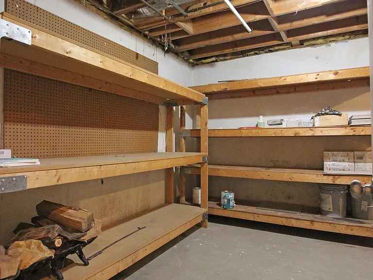4427 Holly Ave — Photo 34