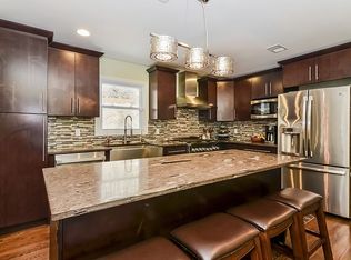 41 W Gate Rd, Suffern, NY 10901