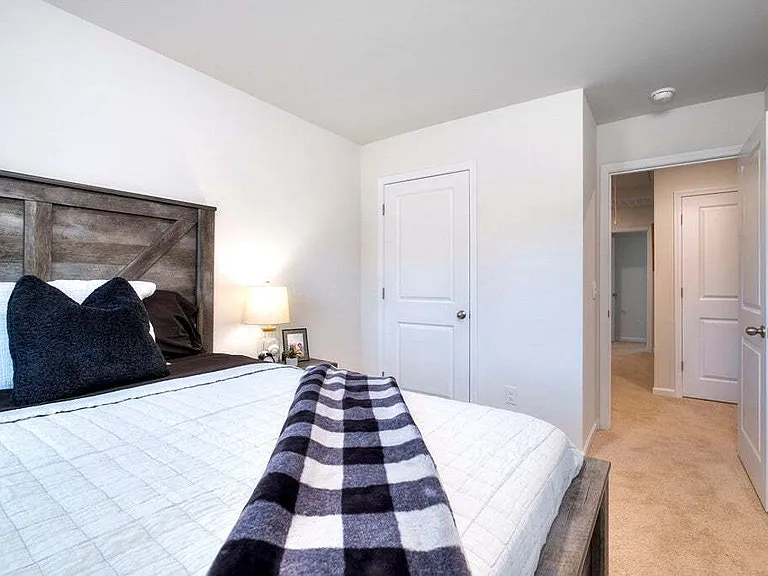 308 Wall St — Photo 6