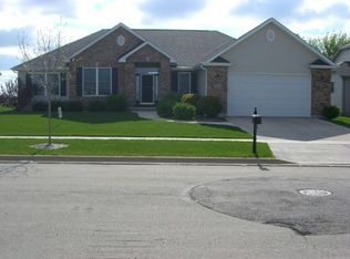 1238 Arneita St, Sycamore, IL 60178