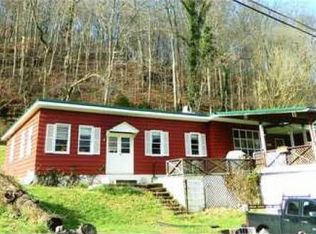 2850 Vorpe Rd, Saint Albans, WV 25177