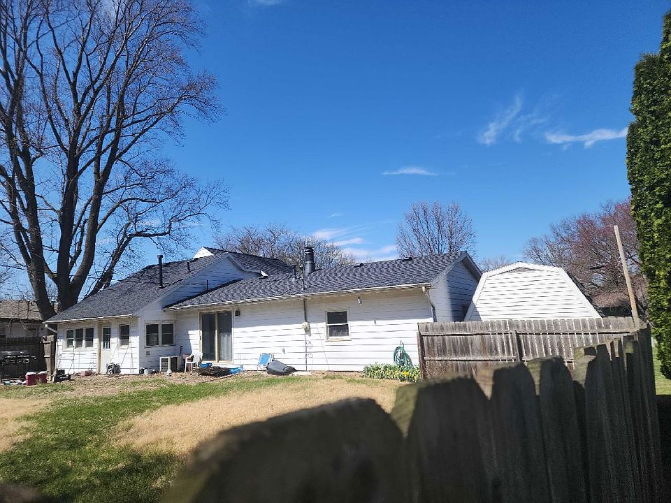2nd image of 805 E Pine St