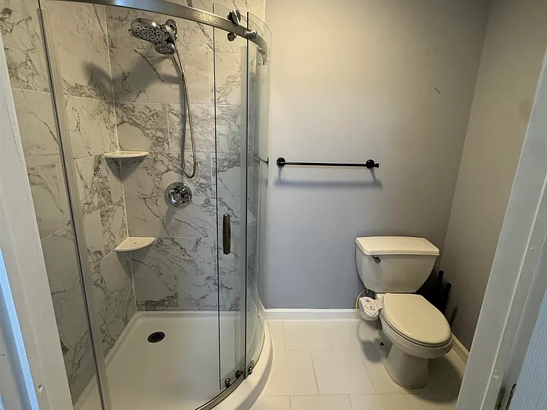 533 Martin Luther King Jr Dr #B — Photo 12
