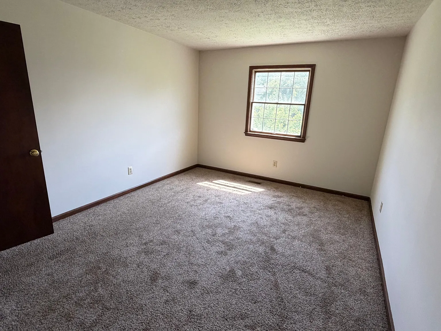 2 bed, 2.0 bath, 1700 sqft, $1,499 — Photo 4