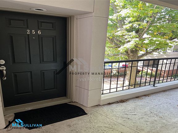 2nd image of 256 E Davie St